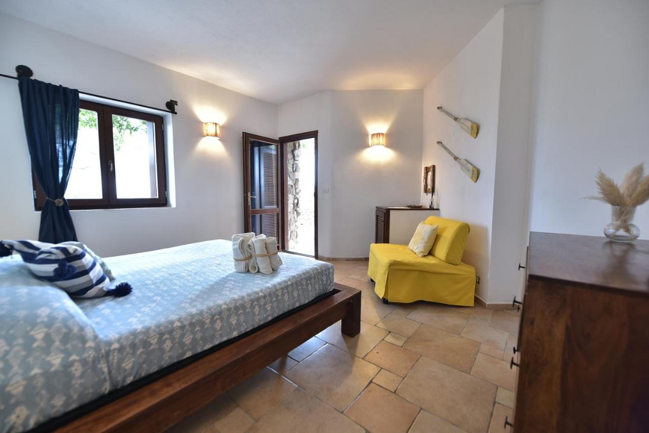 Villa Minda San Teodoro  Luaran gambar